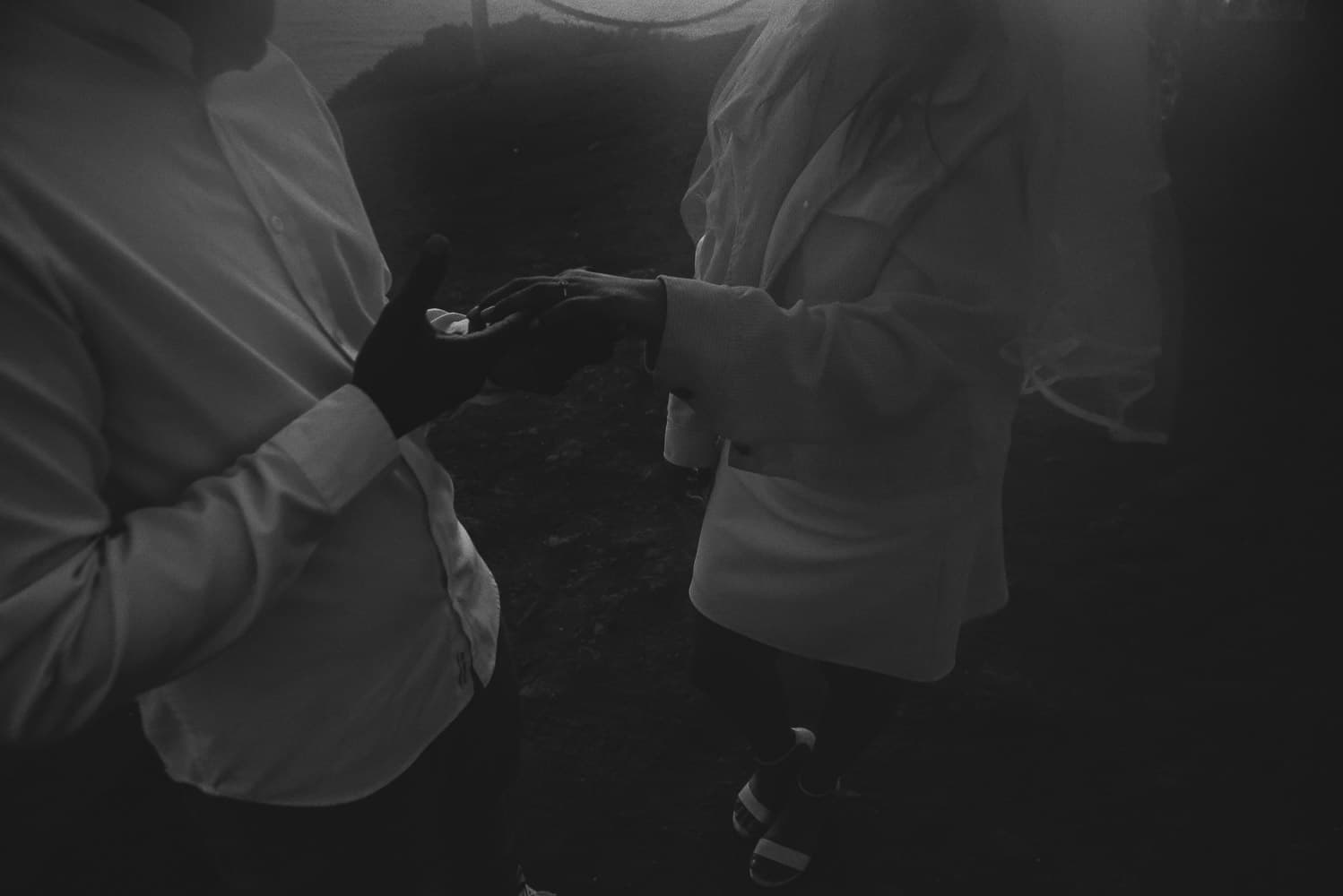 Fotografía de save the date en Ensenada Baja California por Jesús Amaya fotógrafo de bodas destino en México